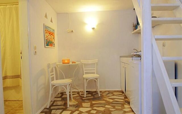 Voula'S Economy Studios Hotel