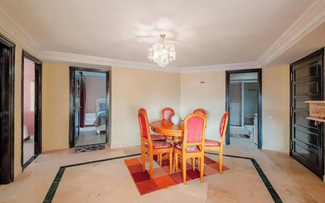 Luxe Appt 2 CH Piscine & Parking