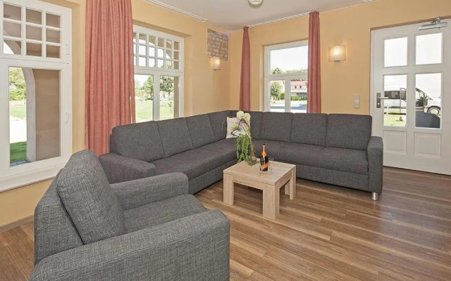 Der Westflügel Ritter Dietrich WF-47