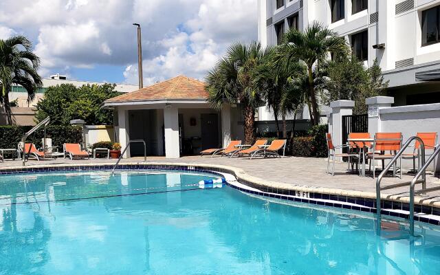 Holiday Inn Express & Suites Miami - Hialeah, an IHG Hotel