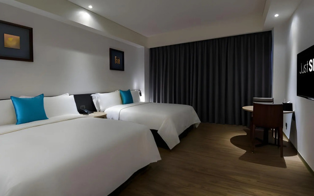 Just Sleep Kaohsiung Station