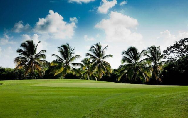 Punta Blanca Golf & Beach Resort