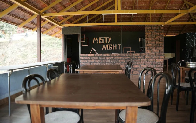 Misty Night Jungle Side Resort