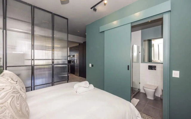 Beautiful 1 Bedroom Apartment in Cape Town