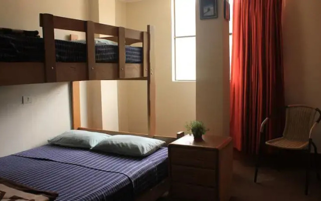 Andescamp Hostel