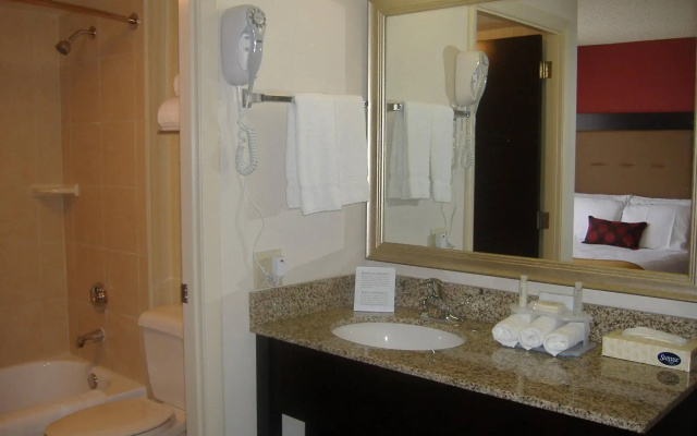 Holiday Inn Express & Suites Kendall East Miami by IHG