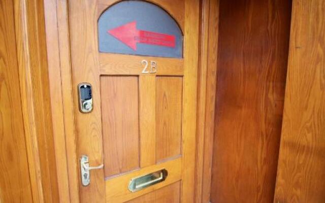 Lymm Village Apartment