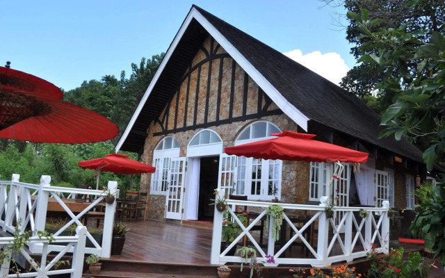 Royal Kalaw Hills Resort