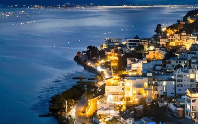 DaLi. Leisurely Residence: Amber Sunset View · Cang 'er Painting · Beautiful Accommodation – Outside – Dali