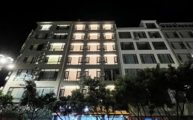 Yunzi Hotel (Dali High-speed Railway Station Erhai Park Branch)