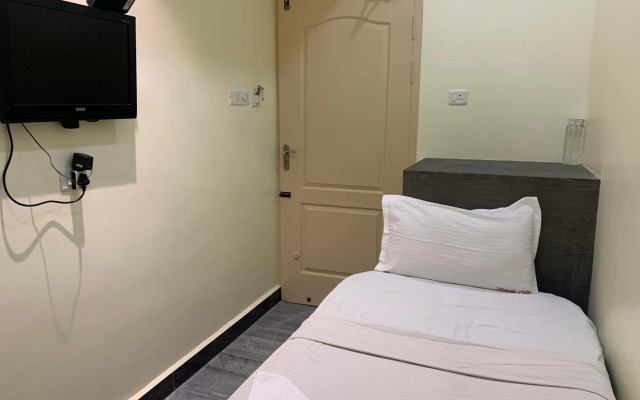 Hotel Temple City