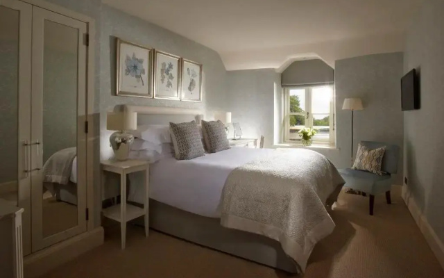 Dormy House