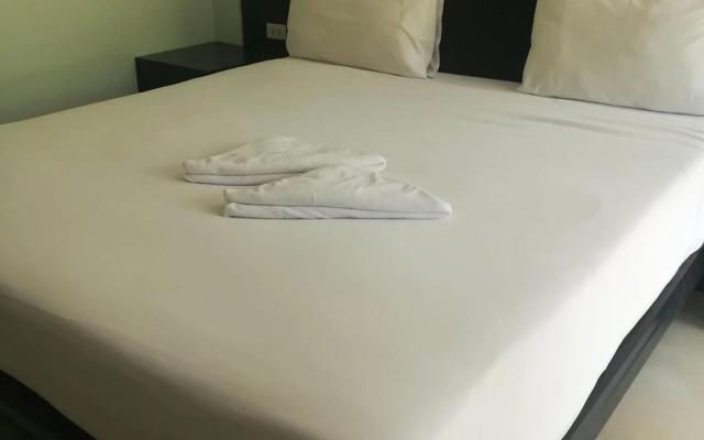 Orm Thong Apartment - SHA Plus