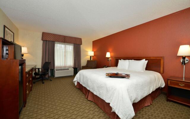 Hampton Inn East Aurora