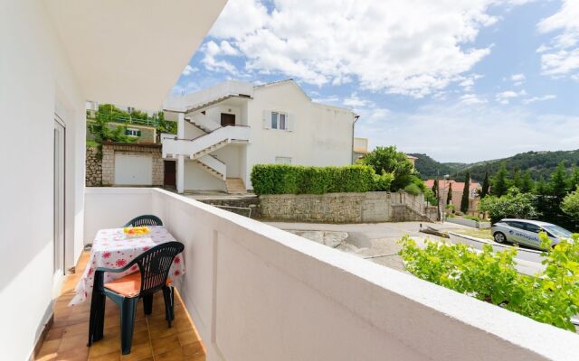 Apartments Snjezana