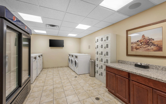 Best Western North Edge Inn