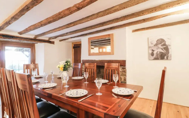Lower West Curry Farmhouse