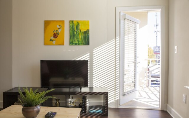 FRONTDESK The Edison Apts Plaza Midwood Charlotte