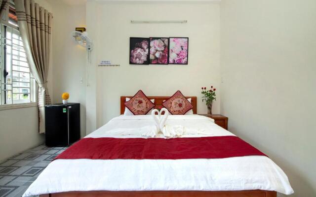 Red Lotus Homestay
