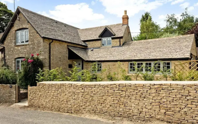 Elegant Victorian Conversion in Oxfordshire