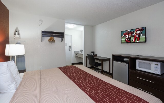 Red Roof Inn Lancaster - Strasburg