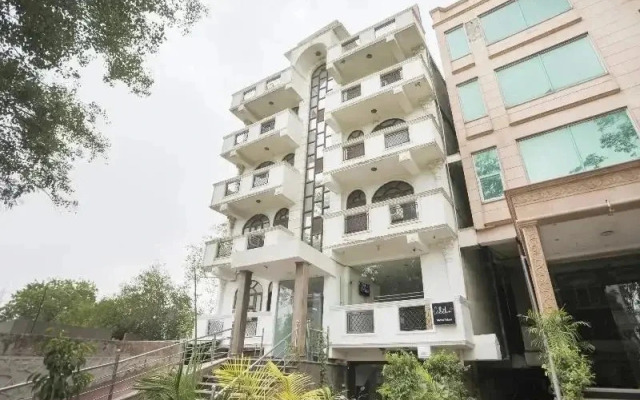 OYO 80323 Collection O Vishal Palace