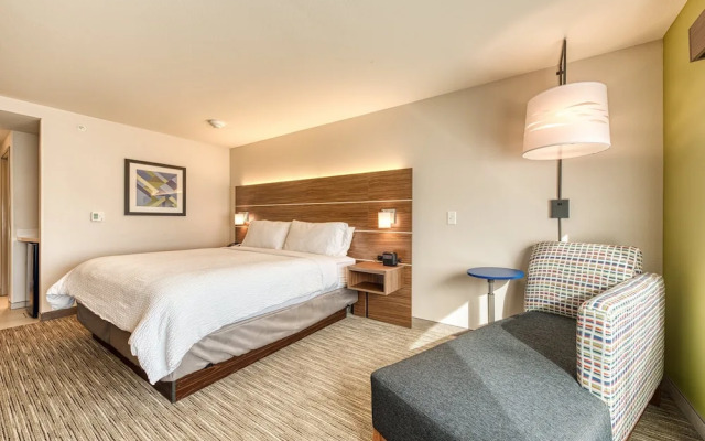 Holiday Inn Express & Suites Manitou Springs by IHG