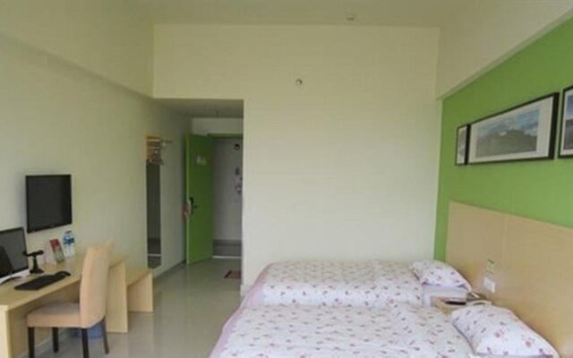 8 Inns Dongguan Qiaotou Branch