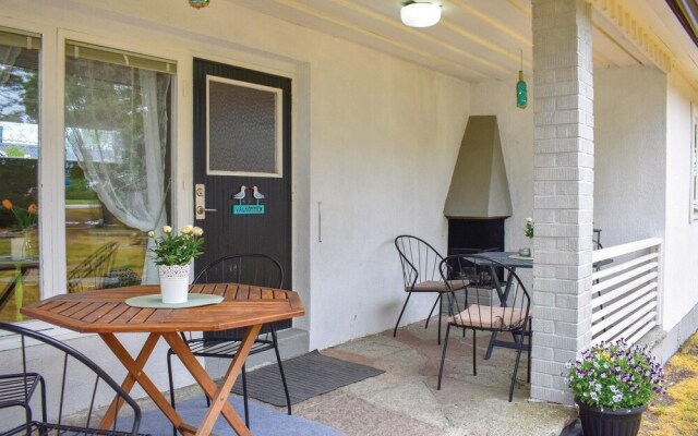 Awesome Home in Löttorp With 3 Bedrooms