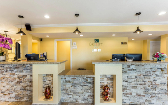 Mount Vernon Inn Escondido Downtown