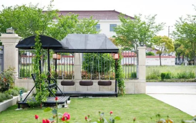 Shanghai Lingang Pengyuanju Maomao Homestay