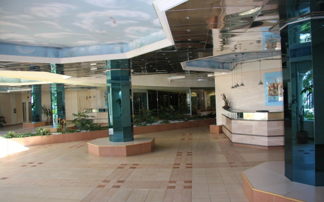 Sharon Apartment in Victoria Beach