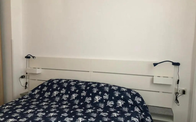 055 G&G house (011015-LT-2119)