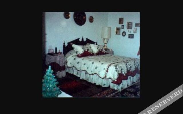 The Twin Magnolias Bed & Breakfast