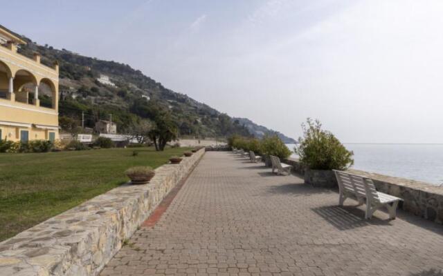 Flat 85M² 2 Bedrooms 1 Bathroom - Latte