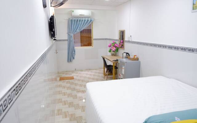 Winter Spring Homestay Center