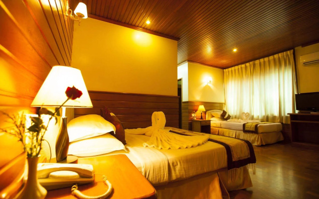 Hotel Queen Mandalay