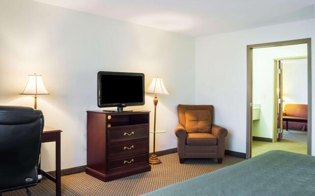 Quality Inn & Suites Airport North