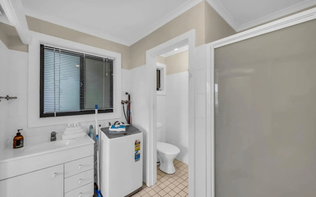 15 Beach St
