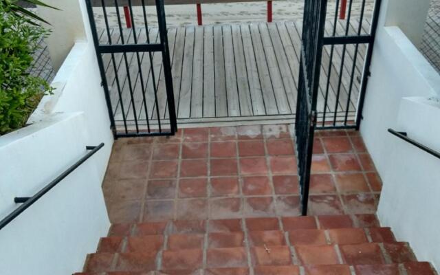 14963 - Front Line Beach Apartment