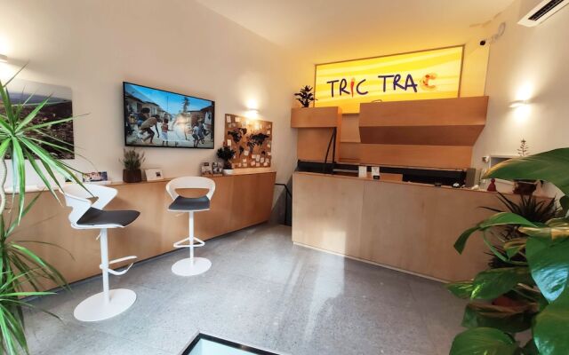 Tric Trac Hostel