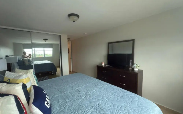 608 Ocean & Marina Views 3 Bed 2 Bath