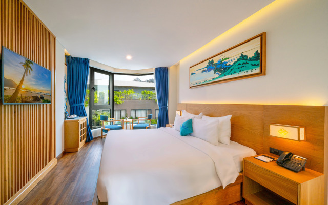 Sala Danang Beach Hotel