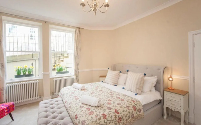 Georgian Garden Apartment - Central Bath