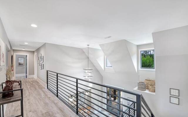 Sterling on Strawpocket