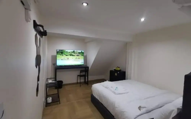 The One Hotel