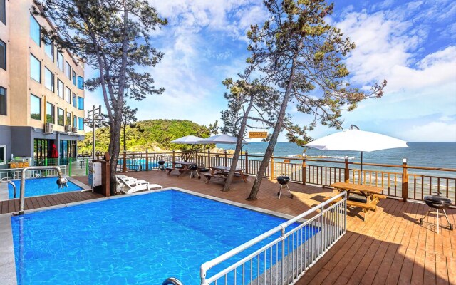 Buan Solei View Spa Pension