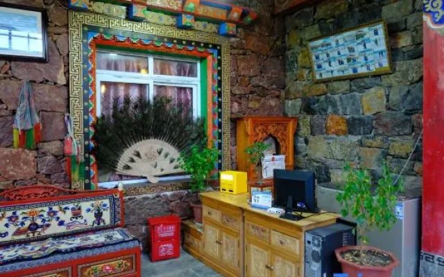 Tangyangka Homestay – Restaurant – Shangri-La