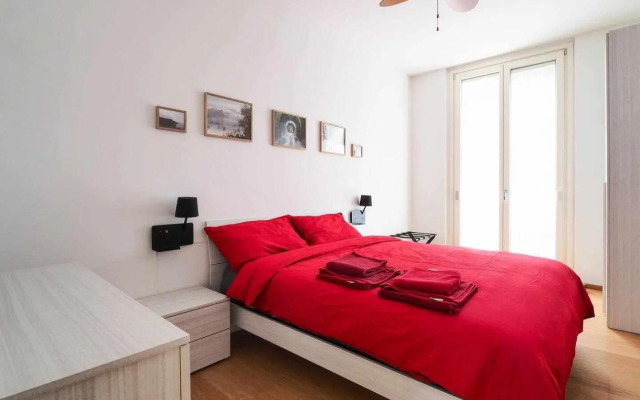 UCA14 Luxury large apartment with private terrace in Citylife