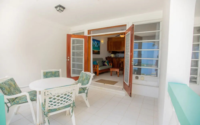Coral Bay Villas